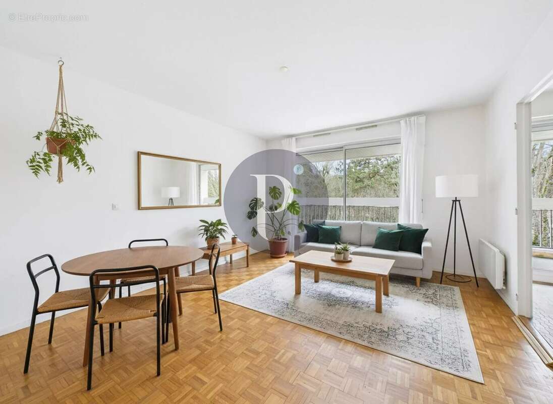 Appartement à VERRIERES-LE-BUISSON