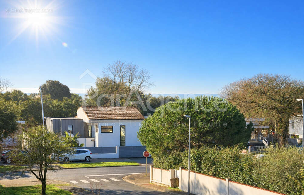 Appartement à VAUX-SUR-MER