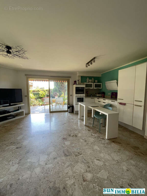 Appartement à CAGNES-SUR-MER