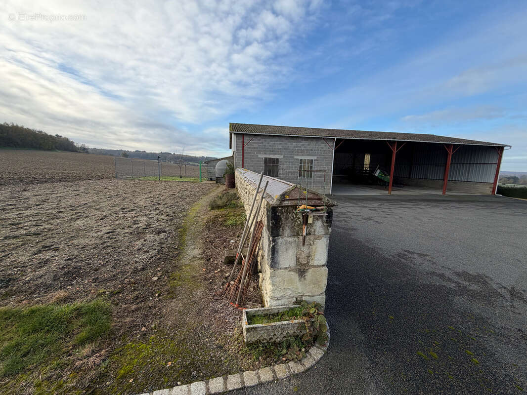 Maison à SAINT-SAUVEUR