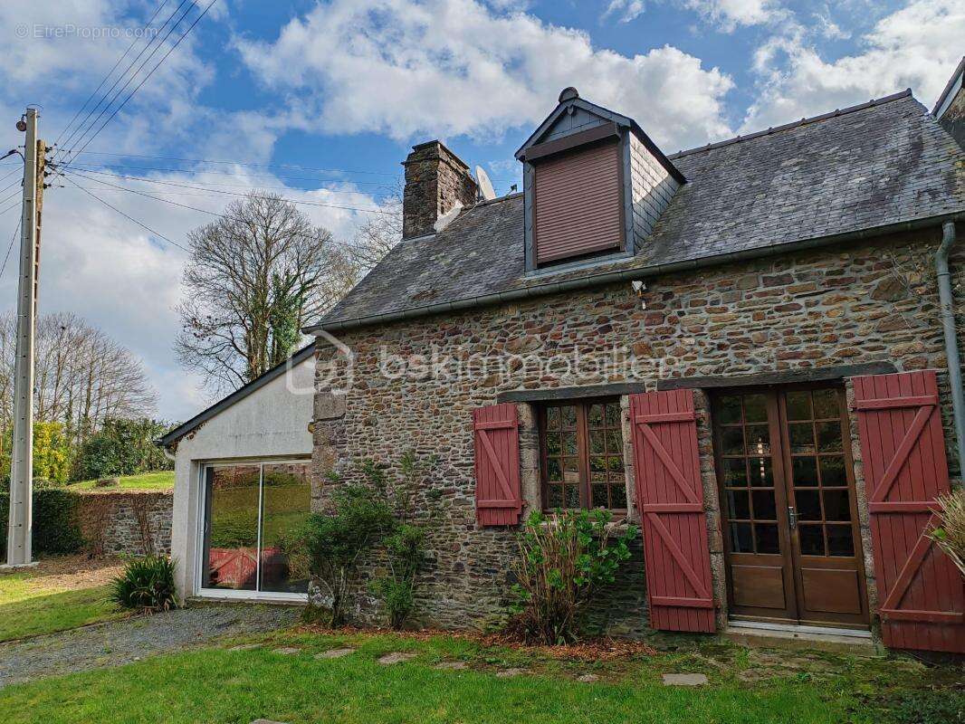 Maison à EPINIAC