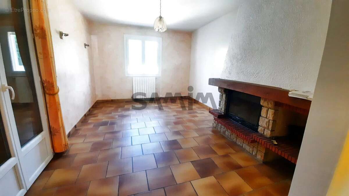 Maison à QUISSAC