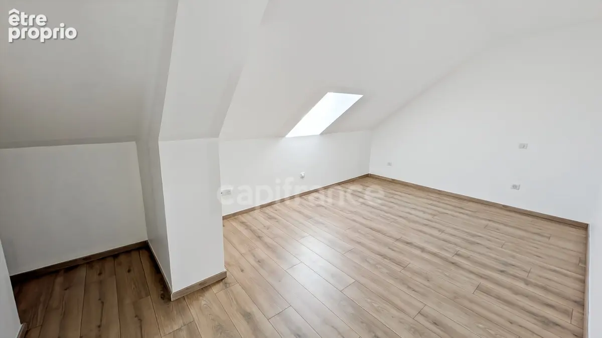 A Saint-Marcel (71) maison climatisée à vendre de 159.73 m² 5 pièces 4 chambres double garage parking terrain de 560 m² - photo 13