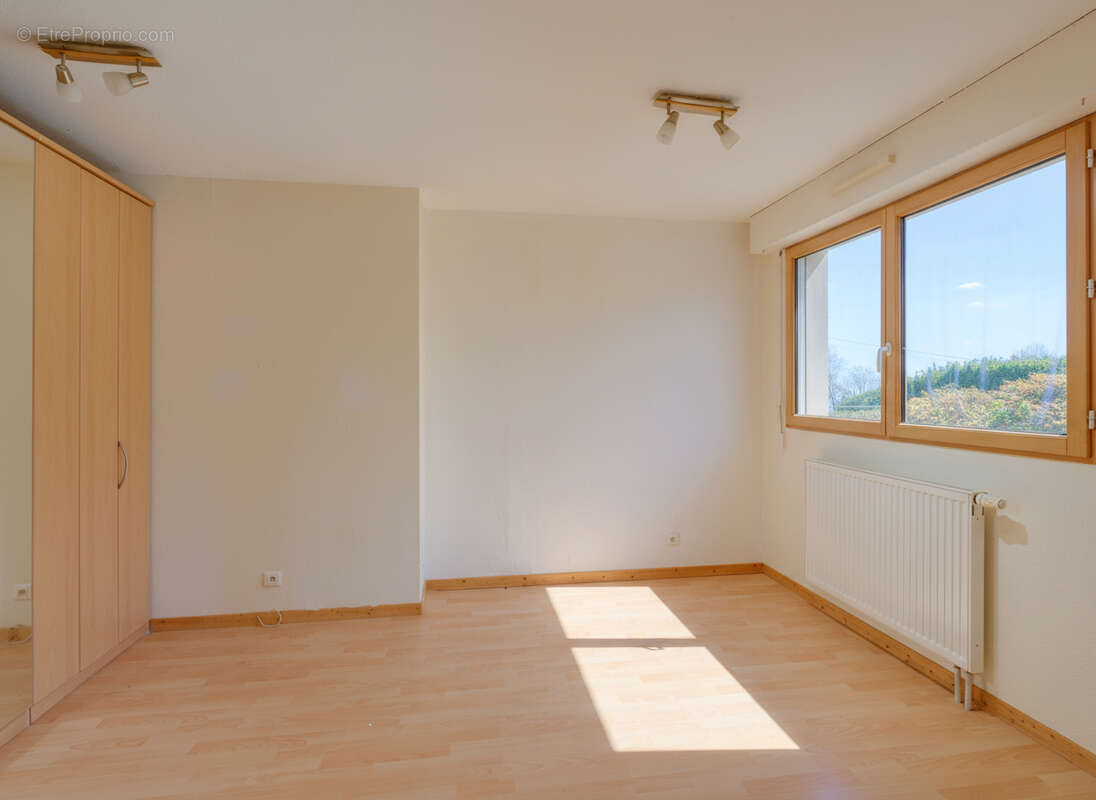 Appartement Publier 5 pièces 85.48m² en rez-de-jardin avec petite vue lac - photo 6