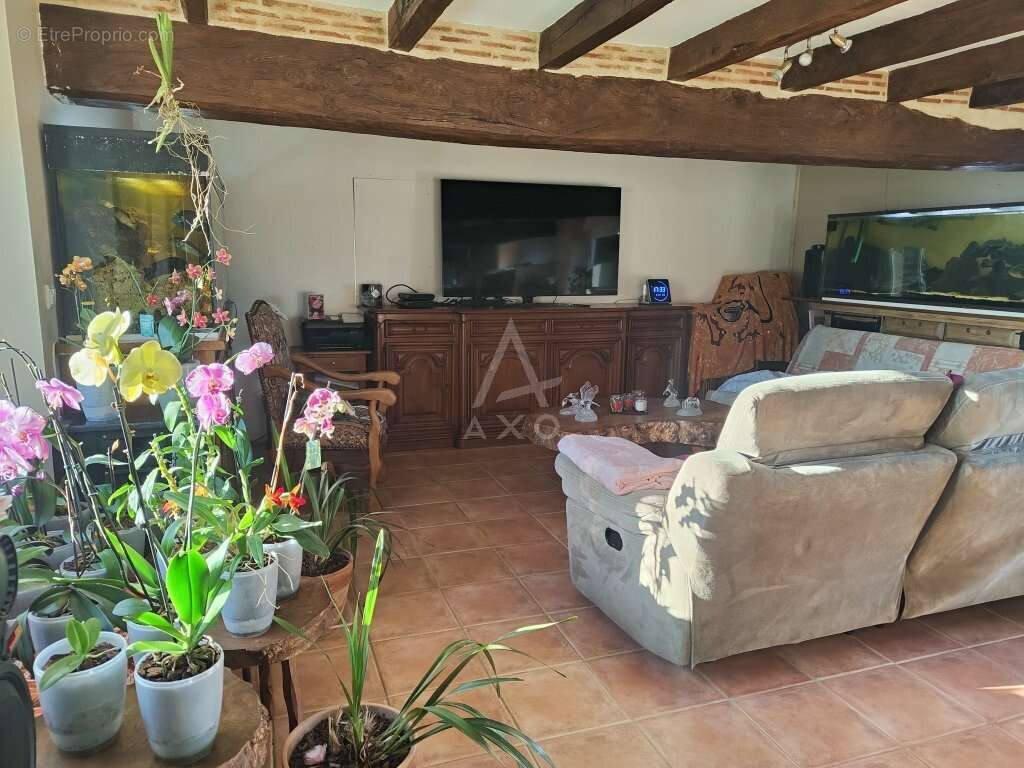 Maison à MORANNES