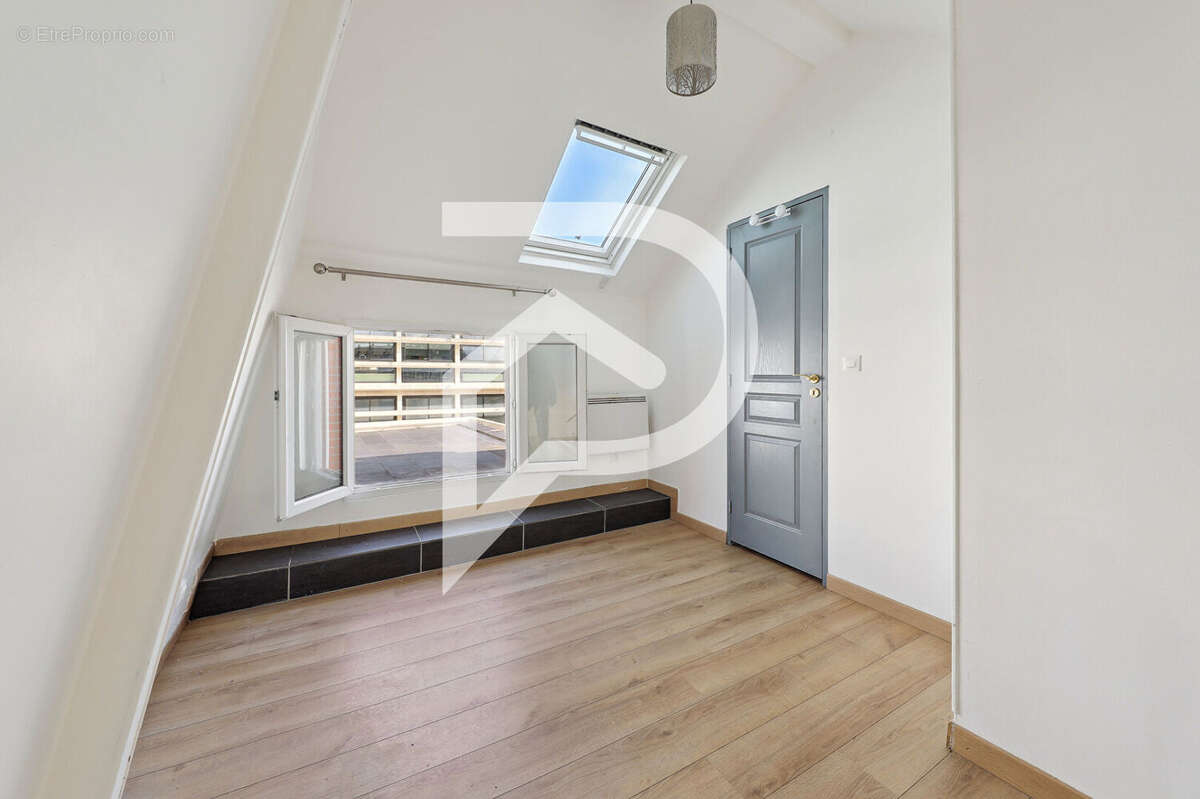 Appartement à COLOMBES