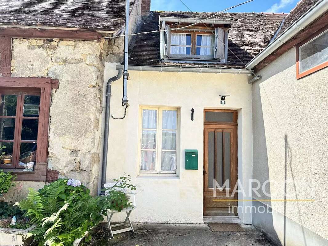Charmante maison de village récemment rénovée avec jardin et dépendance - photo 9