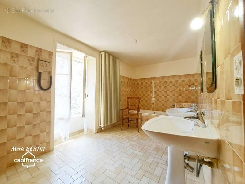 Maison à CELLES-SUR-BELLE