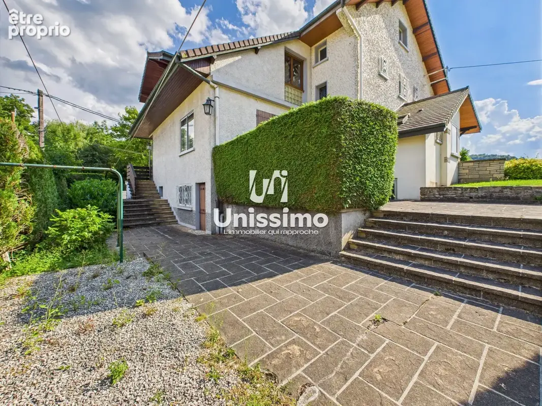 Maison 11 pièces 295 m² à vendre à Pont-De-Roide (25150) - photo 4