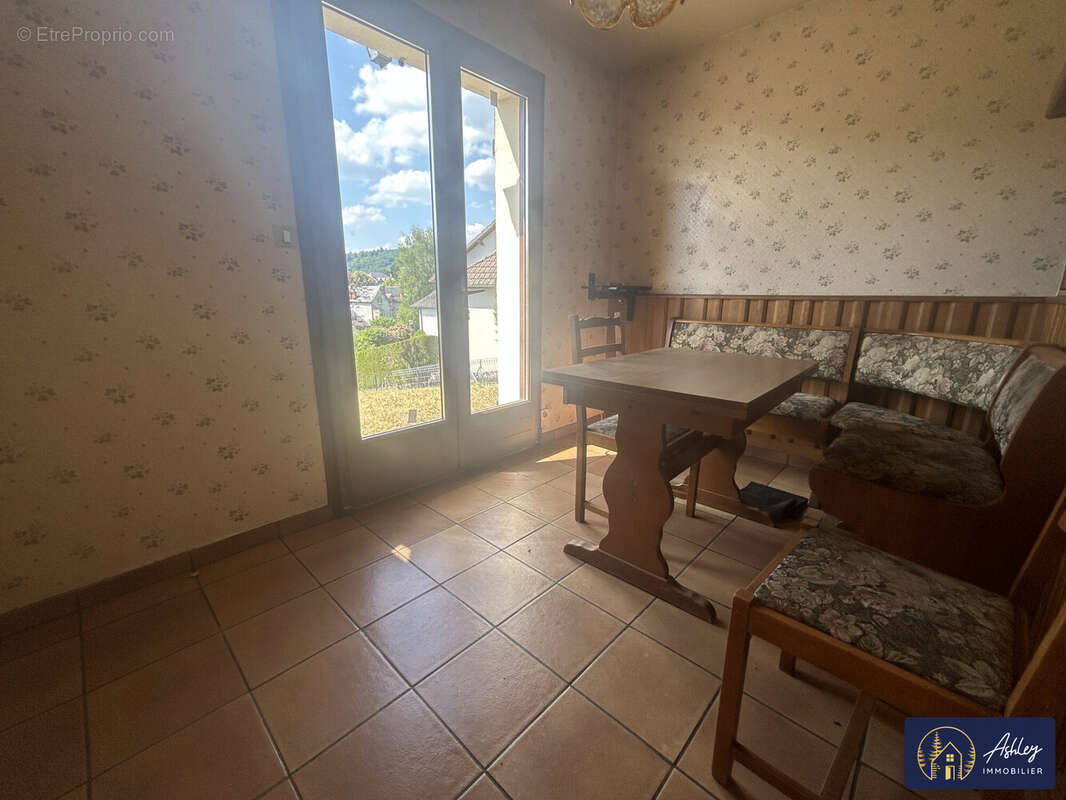 Maison 5 pièces YDES - Maison à YDES