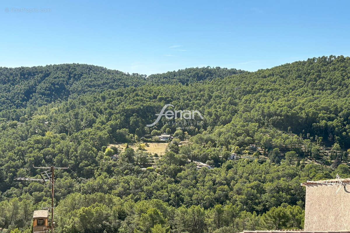 Appartement à CLAVIERS