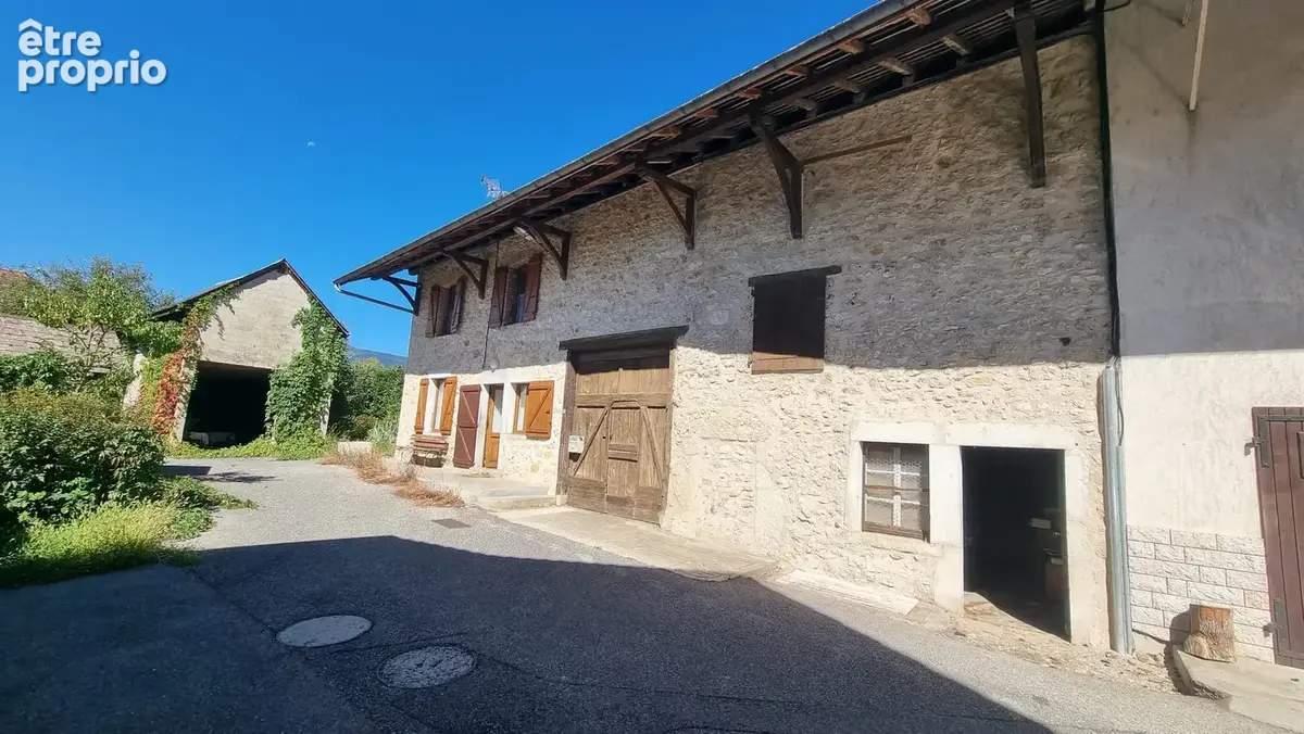 Maison en pierre avec gros ptotentiel - photo 2