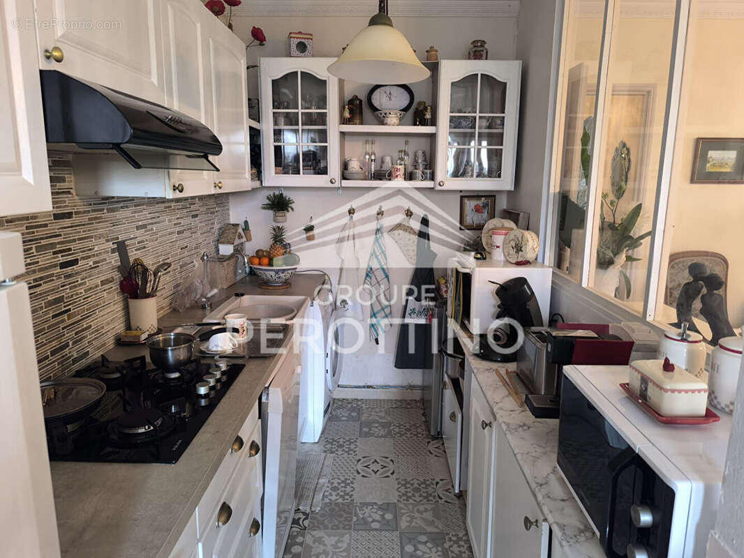 Appartement à SAINT-MAXIMIN-LA-SAINTE-BAUME