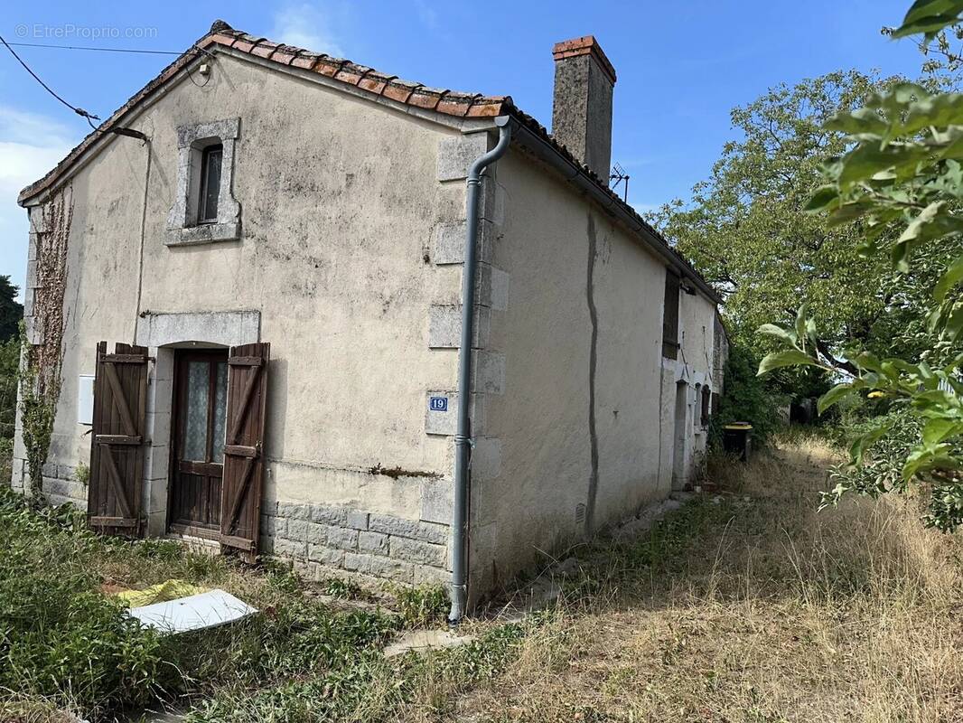 Maison à USSON-DU-POITOU