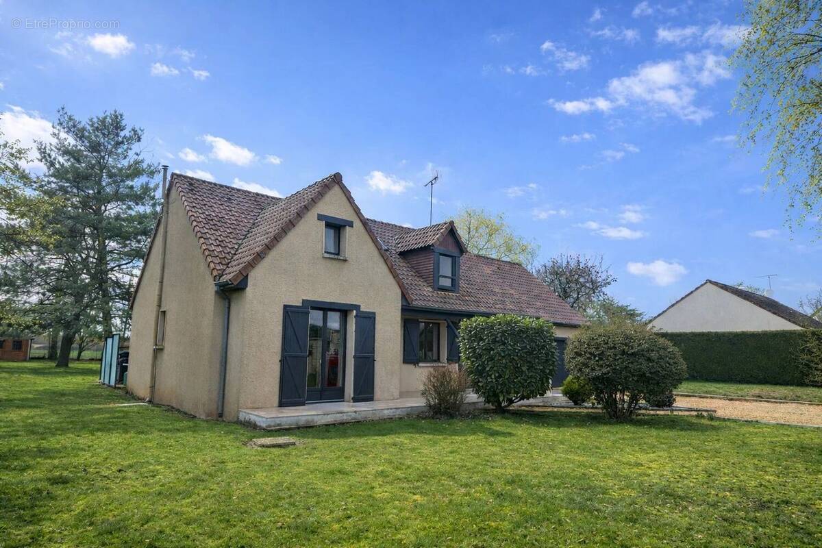 Maison à BOUGLAINVAL