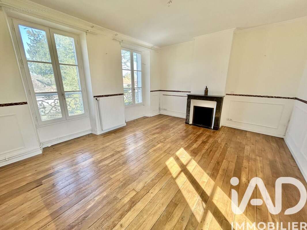 Photo 4 - Maison à URY