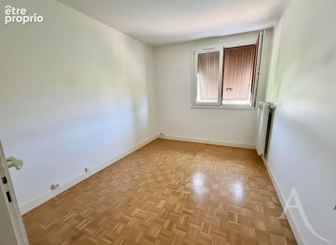 Appartement 4 pièces Chaville Rive Gauche  Résidence calme à proximité de la forêt dernier étage - photo 5