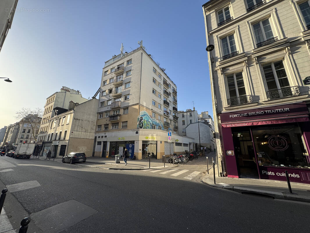 Parking à PARIS-11E