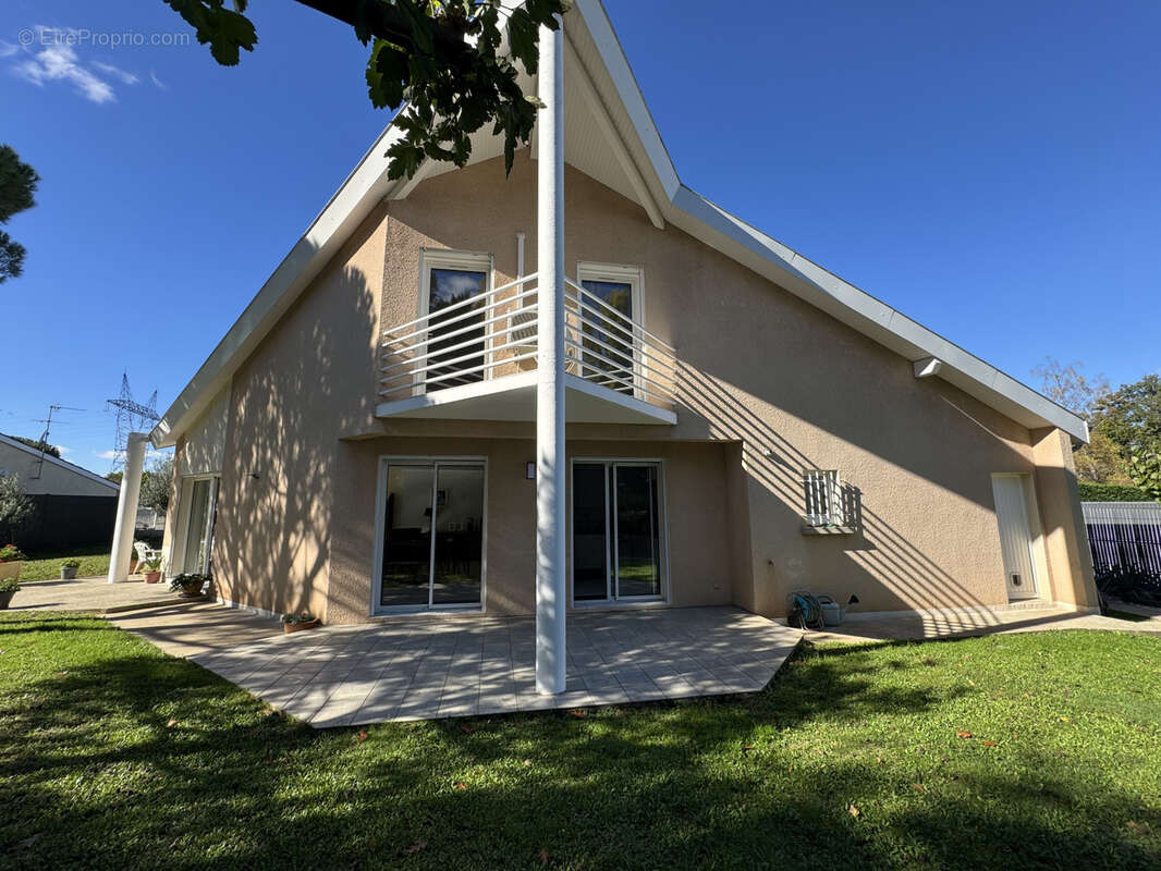 Maison à SAINT-MARCEL-LES-VALENCE