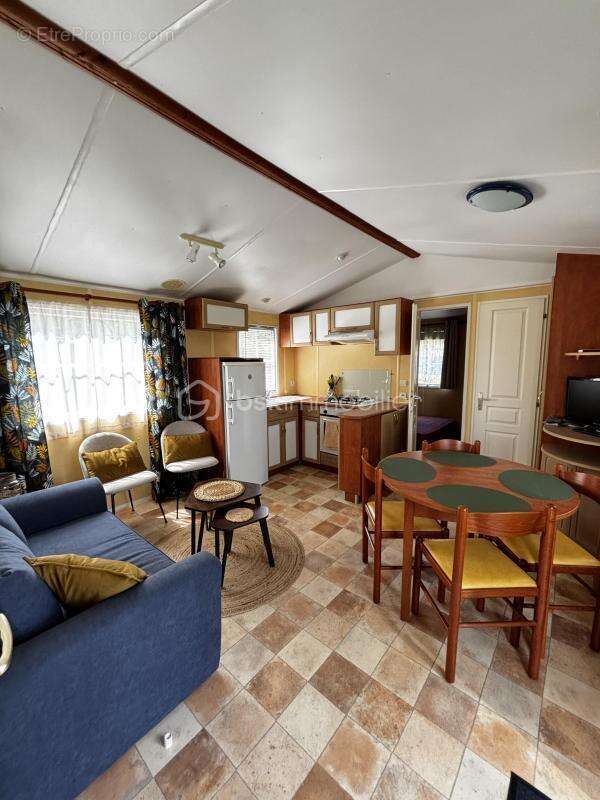 Terrain à SAINTE-GEMME