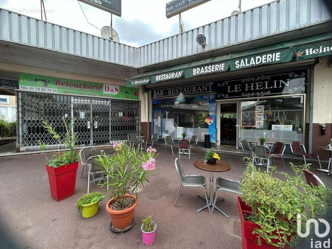 Photo 4 - Commerce à LE MEE-SUR-SEINE