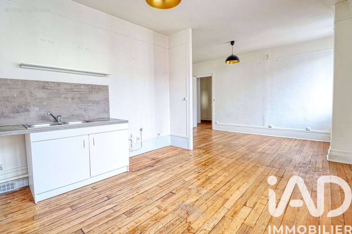 Appartement 57 m² à Creil  - photo 2