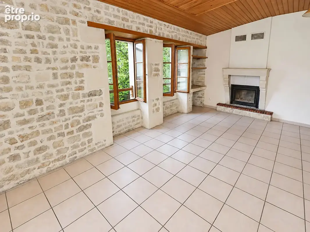 Ensemble immobilier de 3 maisons - Environ 253 m² habitables - 7 chambres - Terrain arboré de 2 790 m²  - 3 garages - Toitures r - photo 3
