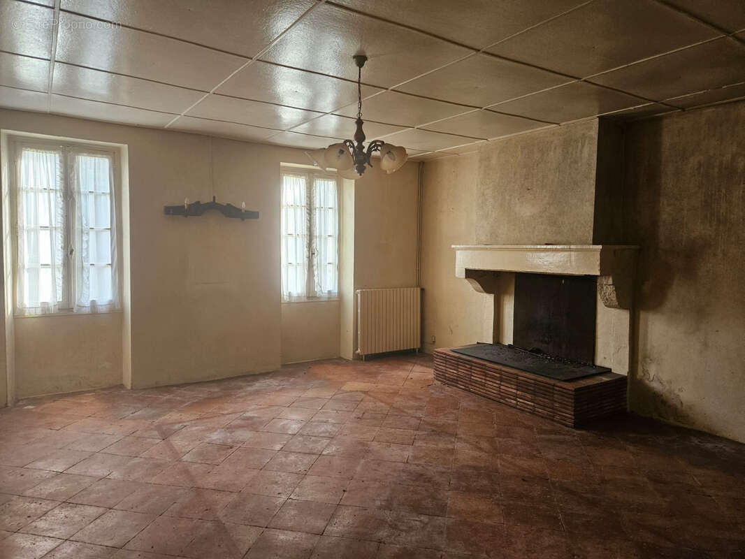 Maison à SAINT-FELIX-DE-FONCAUDE