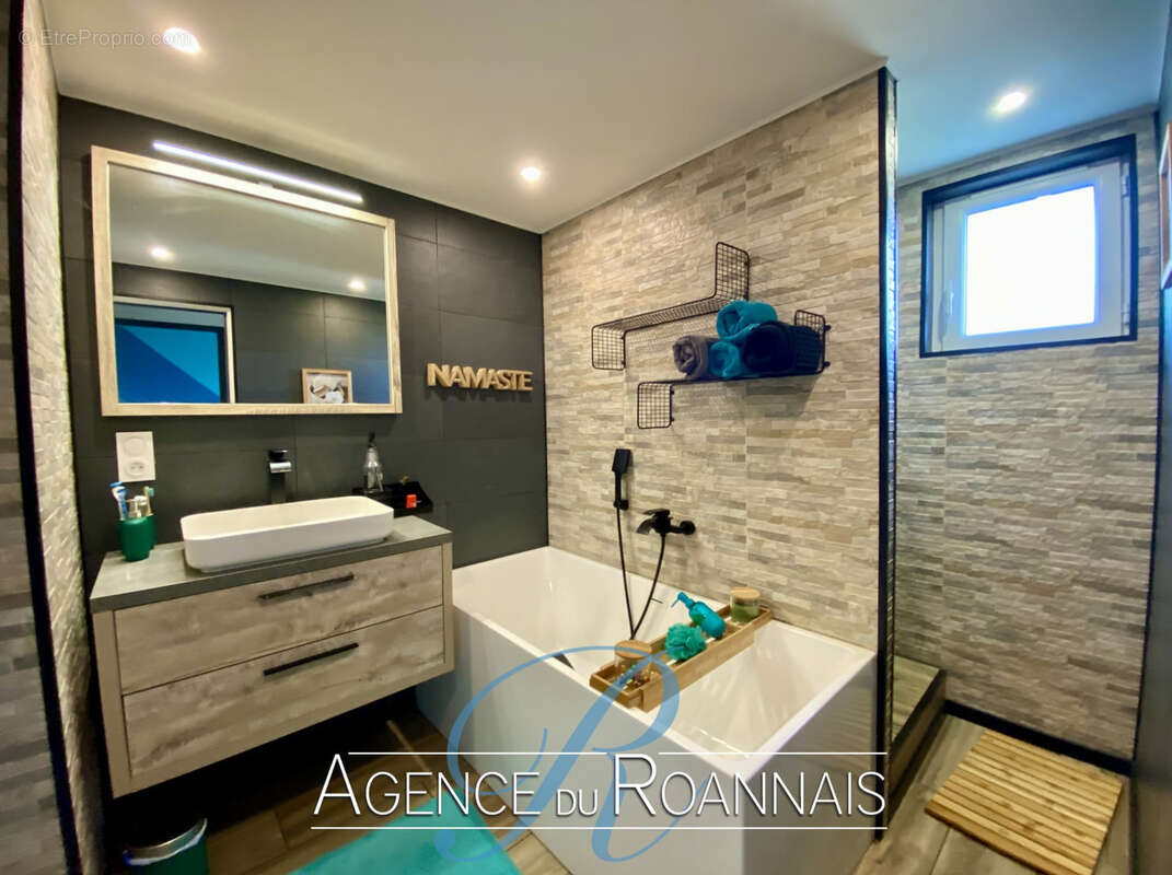 Maison à SAINT-LEGER-SUR-ROANNE