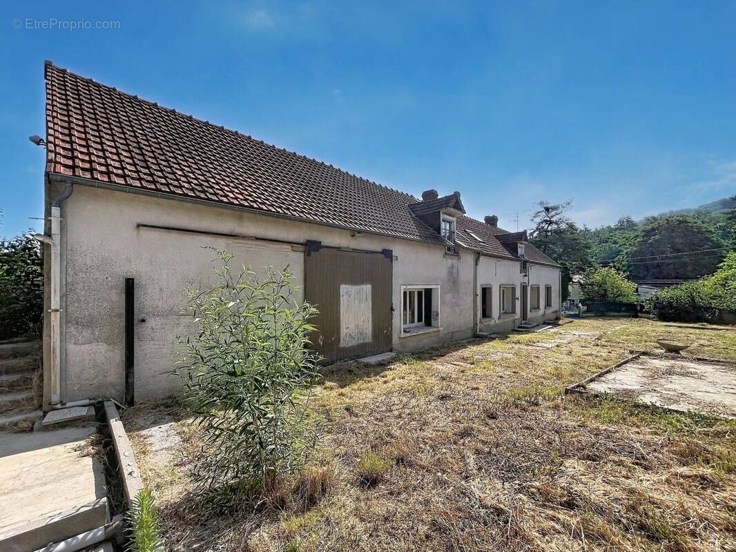 Maison à PRESLES-ET-THIERNY