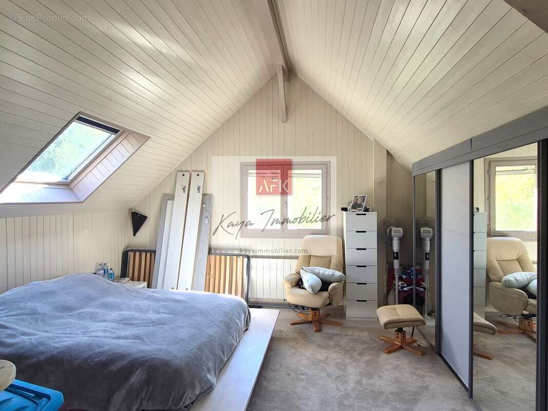 Maison à CRANVES-SALES