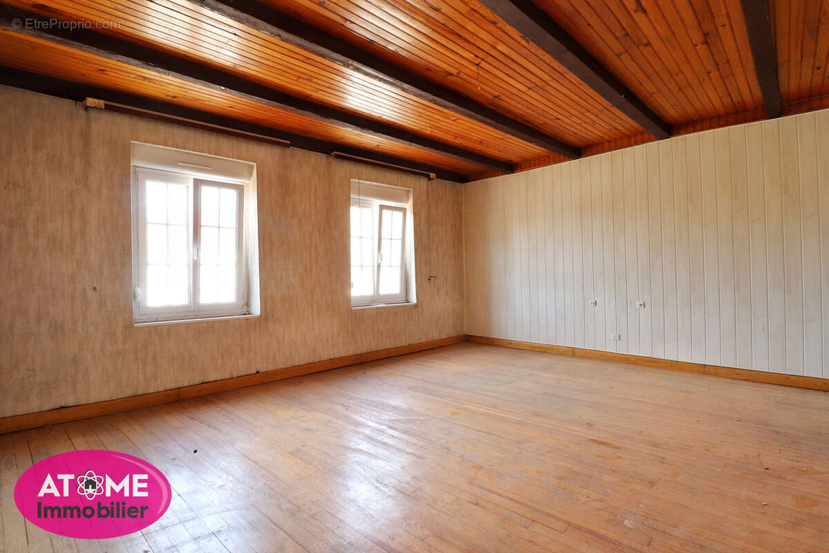 Appartement à SAINTE-MARIE-AUX-CHENES