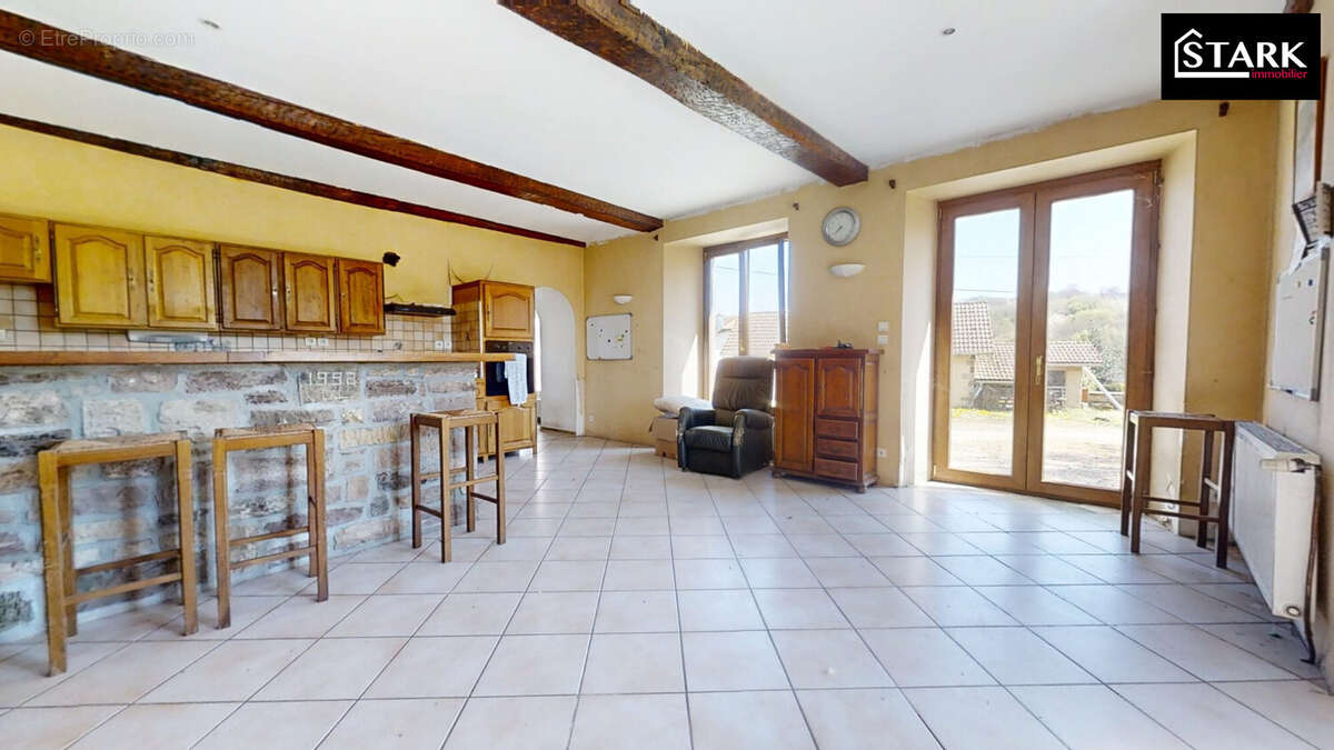 Appartement à LOMONT