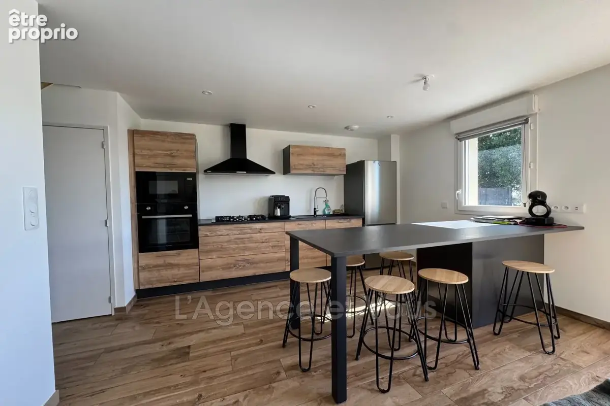 Maison 4 pièces 105 m² à vendre à Roz-Sur-Couesnon (35610) - photo 3