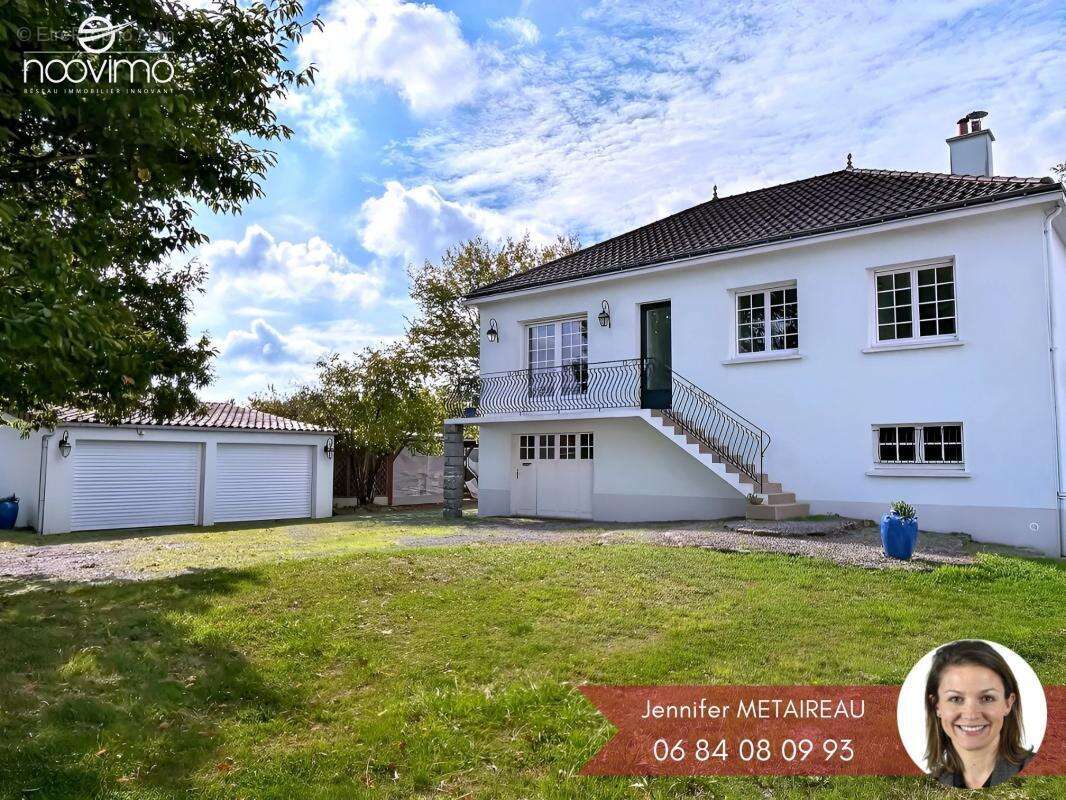 Maison à LA HAIE-FOUASSIERE