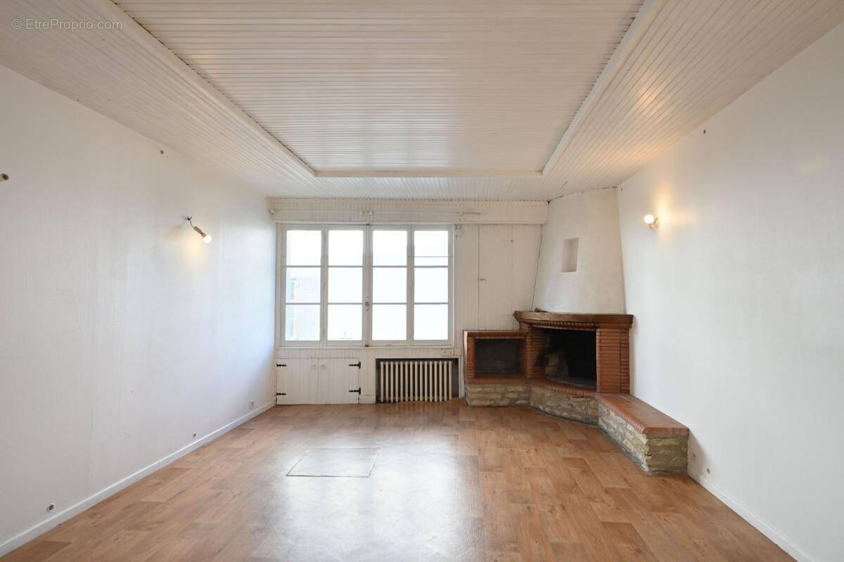 Maison à LA FLOTTE