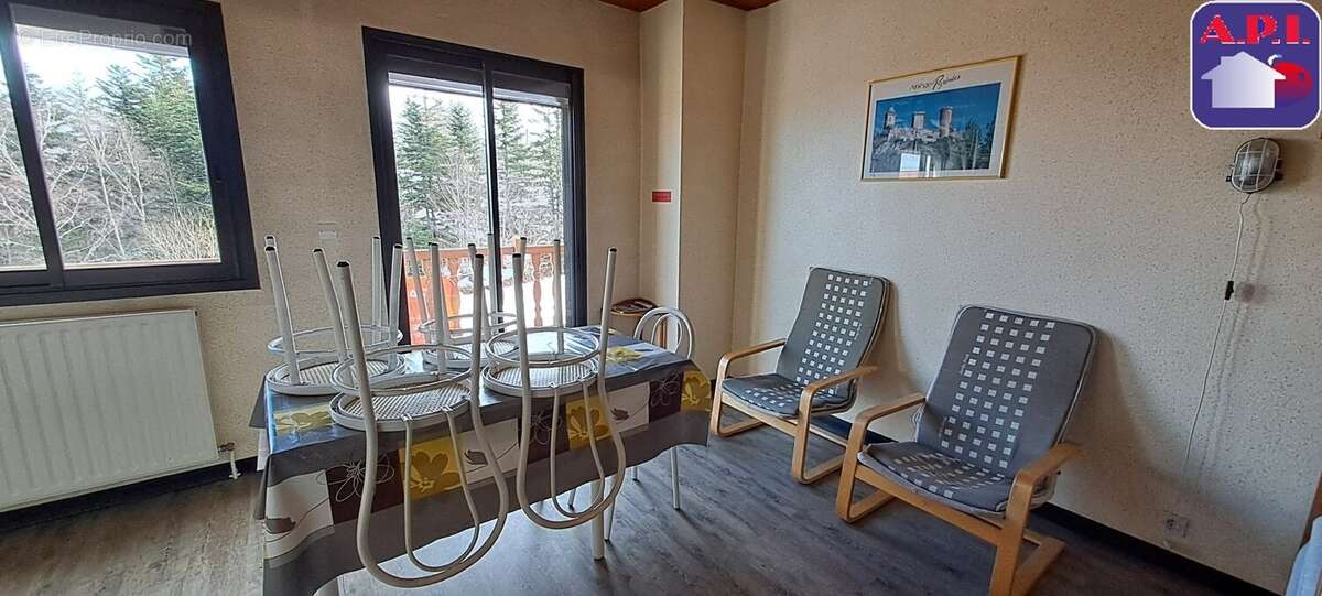 Appartement à VILLENEUVE-D&#039;OLMES