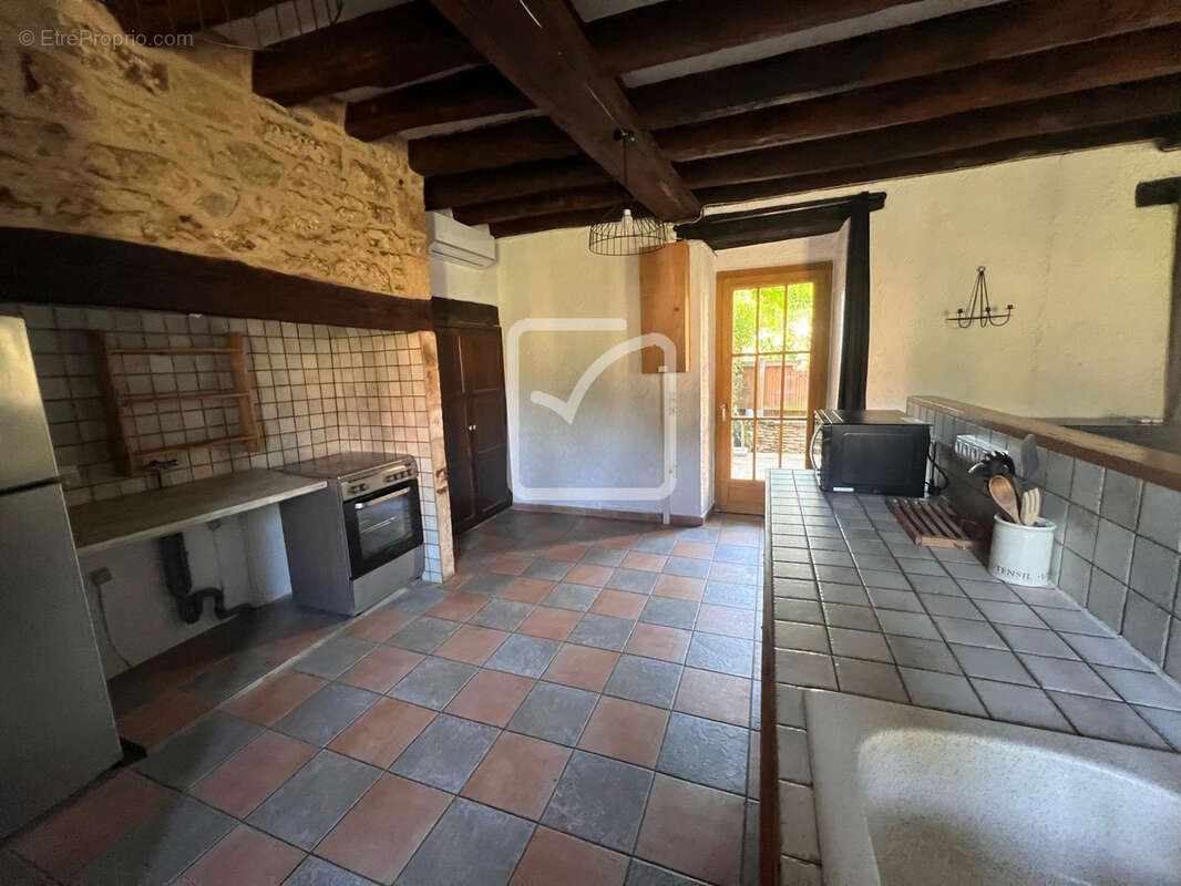 Maison à SALIGNAC-EYVIGUES