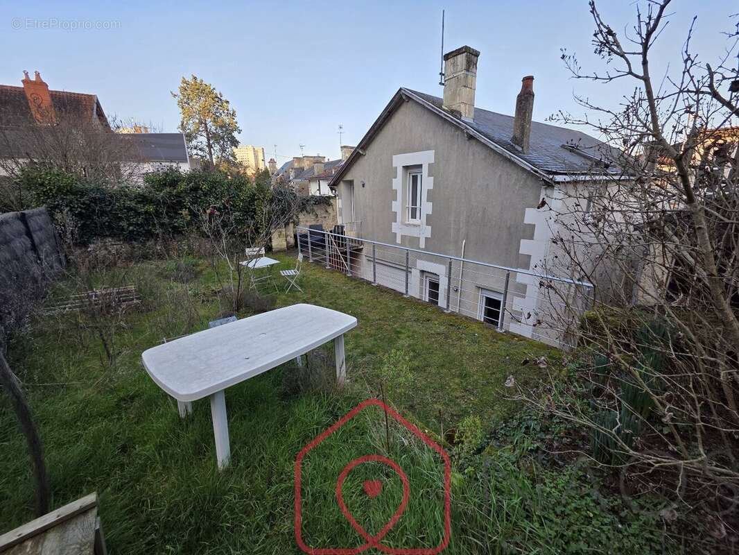 Maison à POITIERS