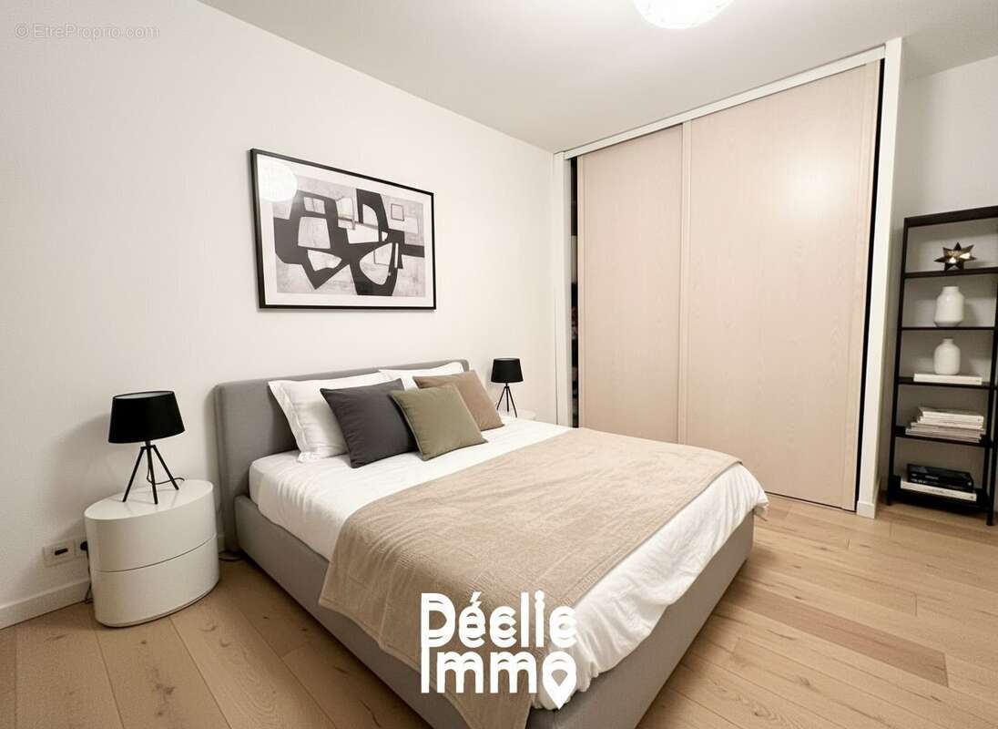 Maison à SAINT-CLEMENT-DE-RIVIERE