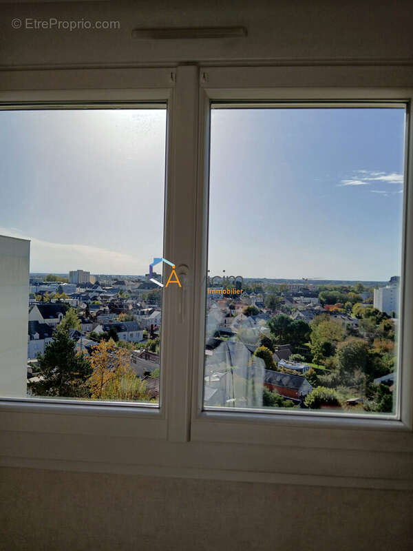 Appartement 79 m² à Orleans  - photo 5