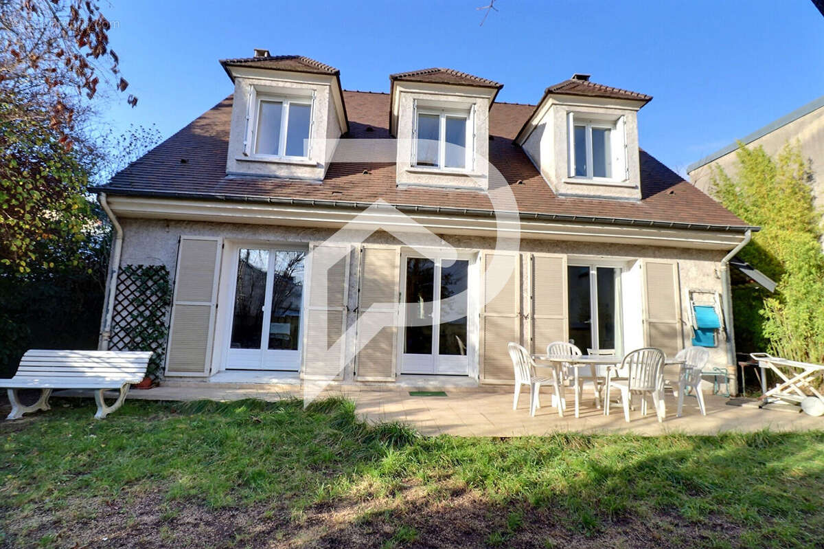 Maison à MAISONS-LAFFITTE