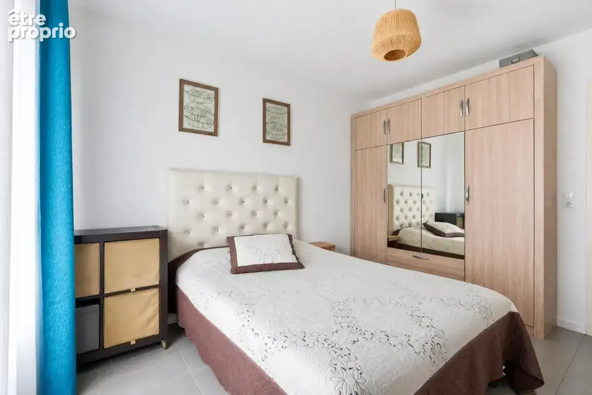 Appartement de 4 pièces de 81 m² à Vénissieux - photo 7