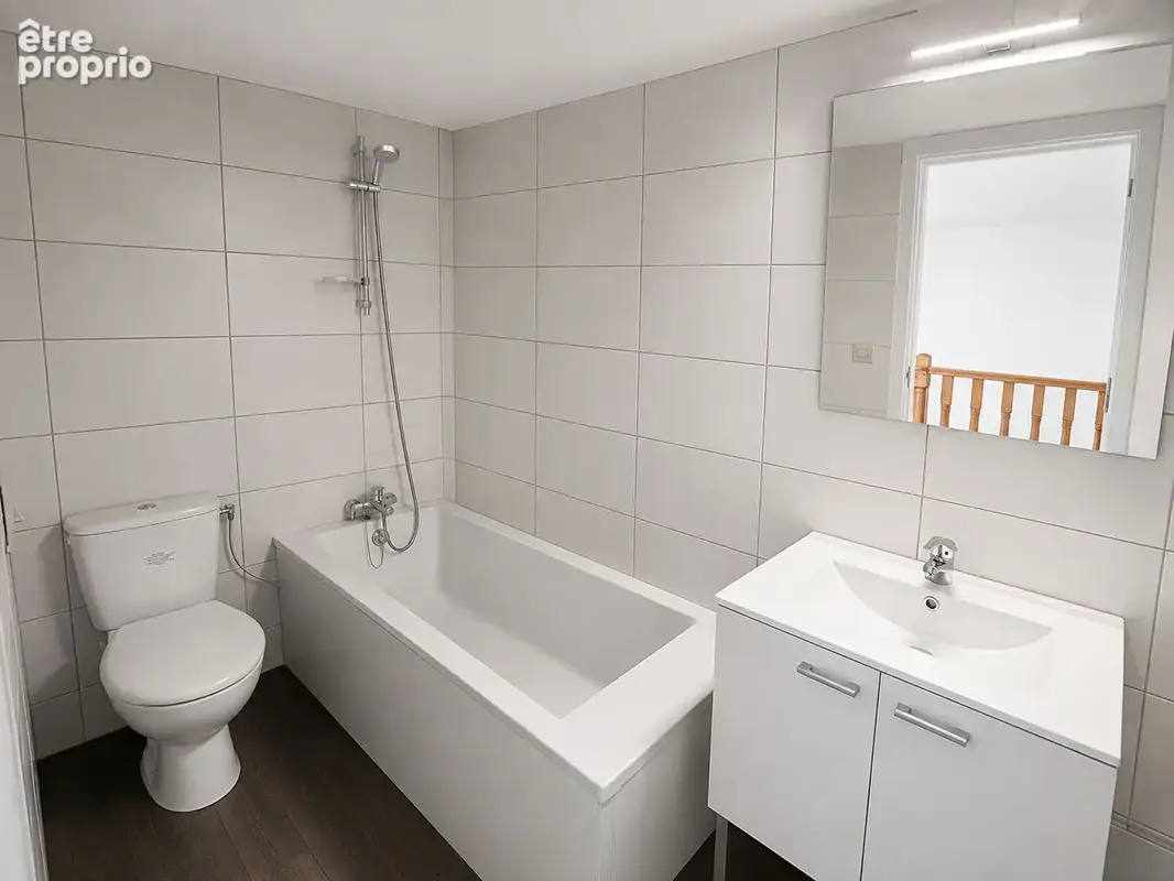 Bordeaux Victoire / Saint -Michel - Appartement 4 pièces de 76.6 m² avec garage - photo 5
