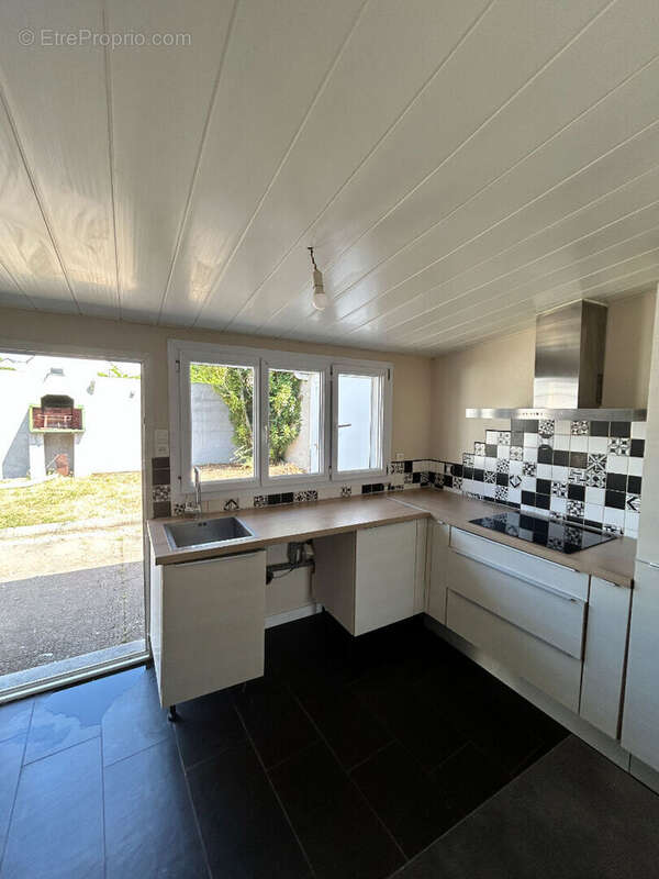 Maison à SAINTE-LUCE-SUR-LOIRE