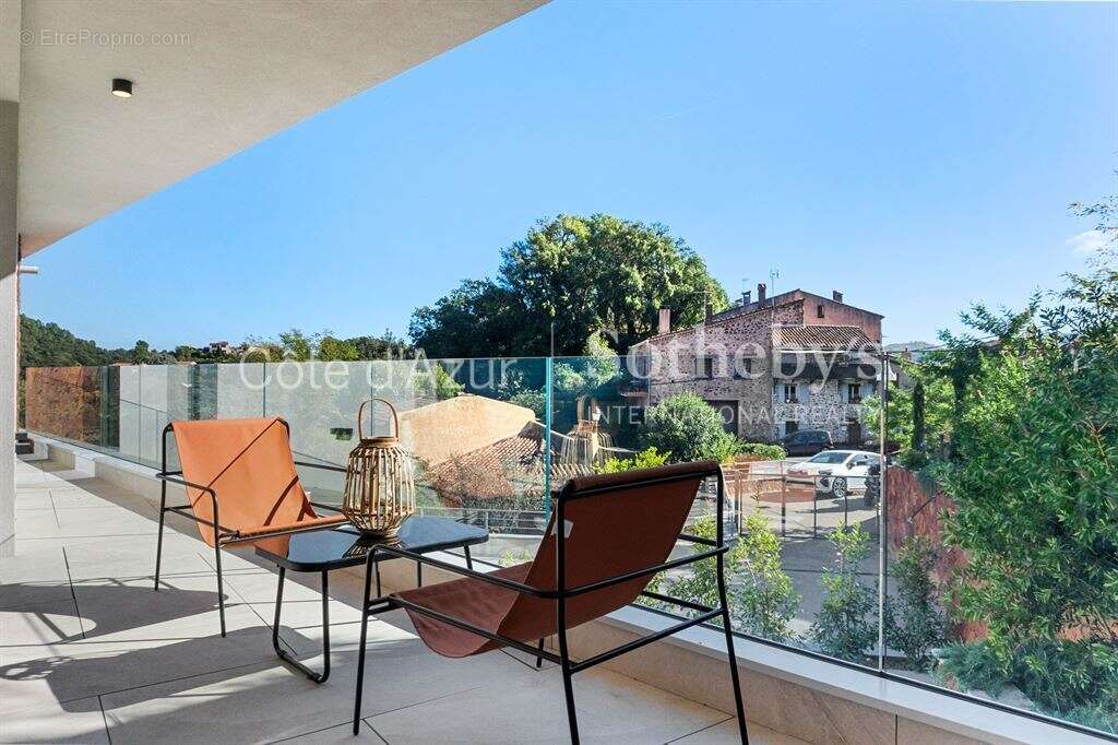 Appartement à LES ADRETS-DE-L'ESTEREL