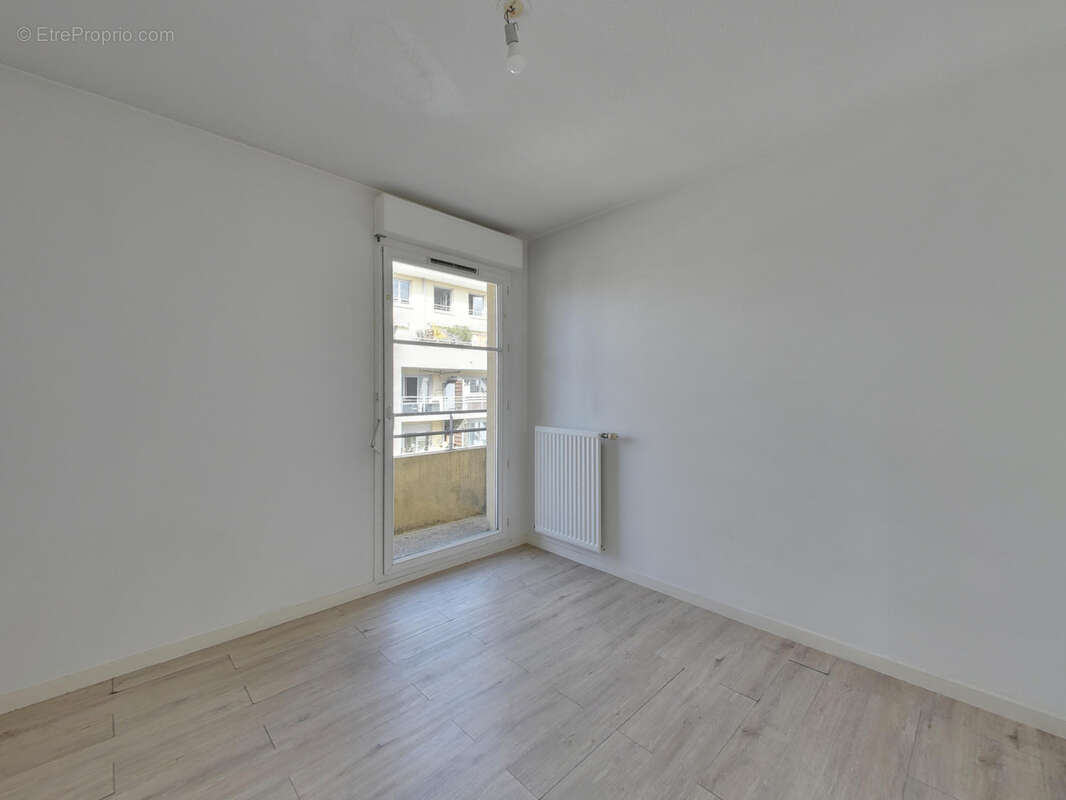 Vaste 4 pièces + cuisine de 82m2 traversant en étage élevé grenoble vigny-musset le panorama - photo 11