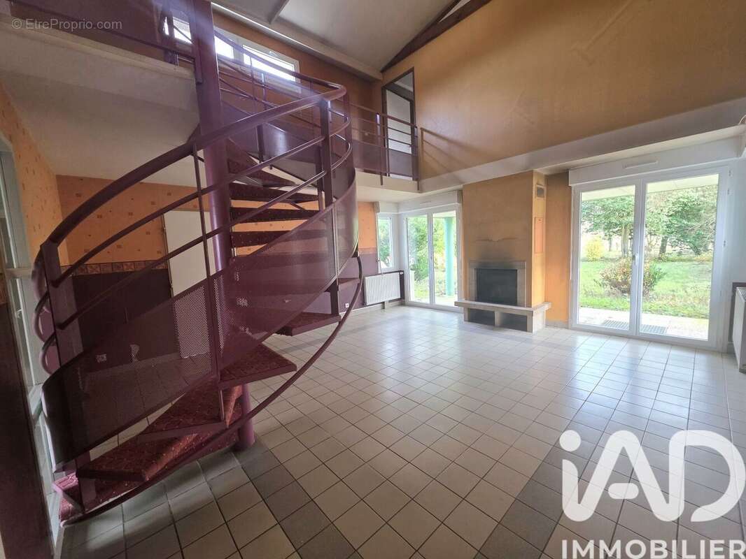 Photo 3 - Maison à BUCHERES