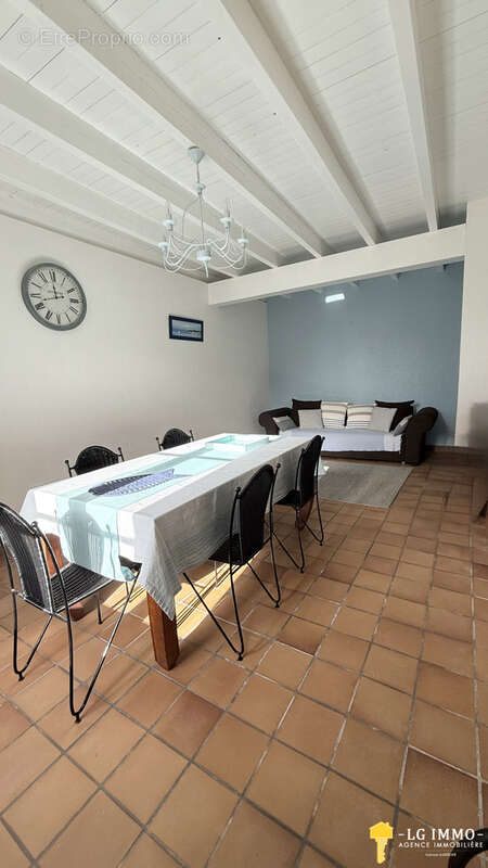 Maison à BRIE-SOUS-MORTAGNE