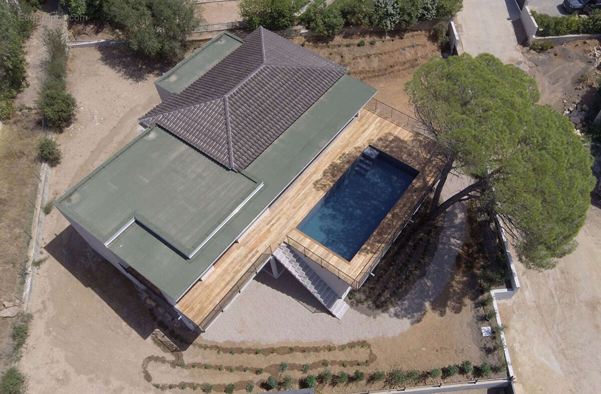 A vendre magnifique villa contemporaine de 150m2 sur terrain de 820m2 sainte lucie de porto vecchio - photo 2